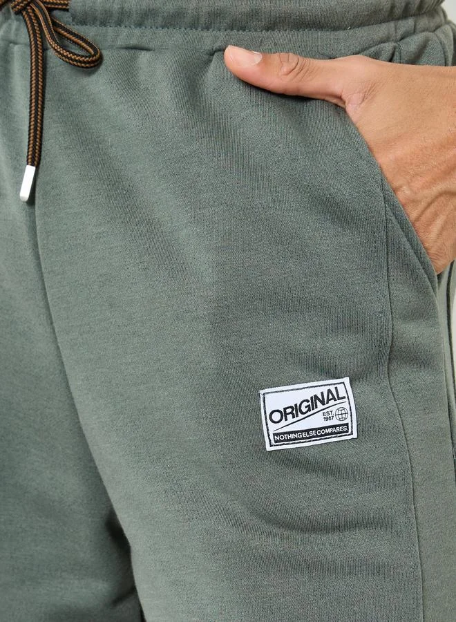 ستايلي بنطال جوغر بقصة مريحة